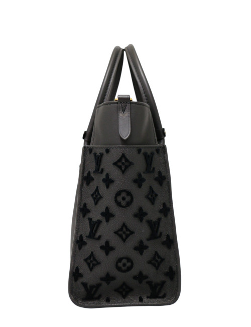 Sac Toughage LOUIS VUITTON Monogram cuir noir