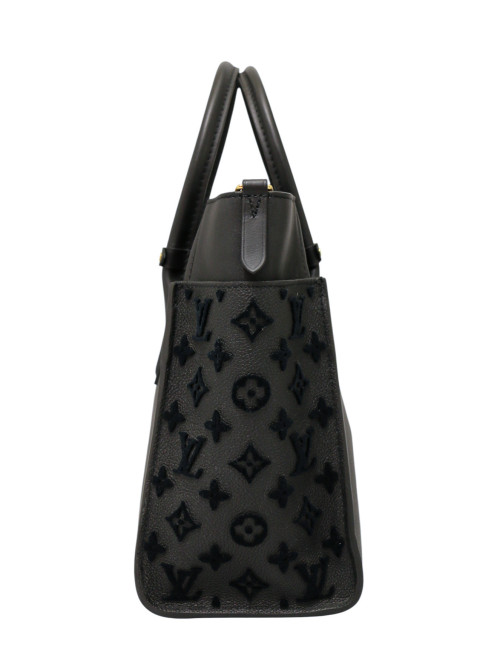 Sac Toughage LOUIS VUITTON Monogram cuir noir