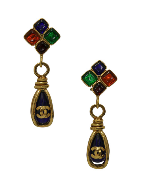 Clips pendants vintage CHANEL pâte de verre