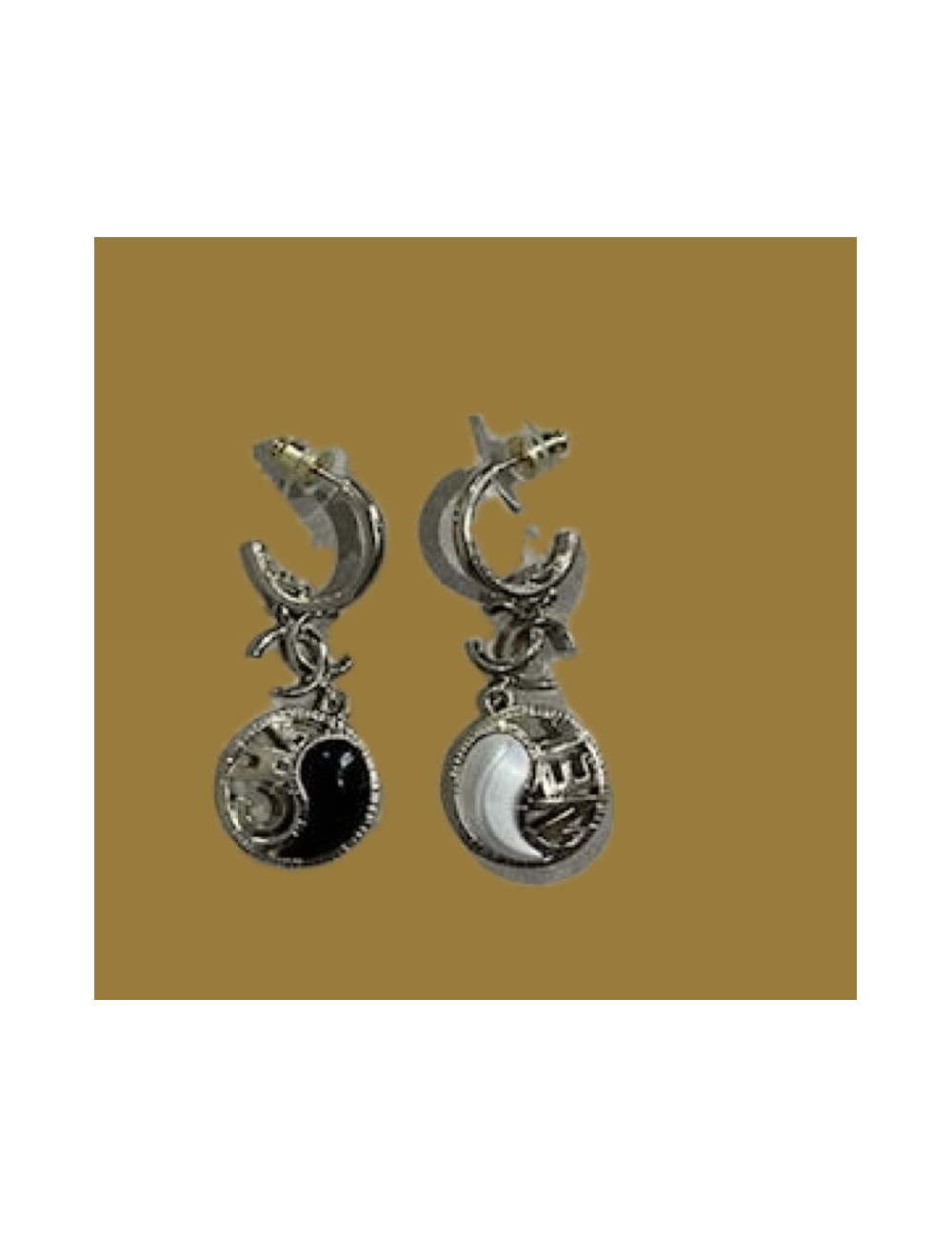 Petites créoles Chanel Ying Yang