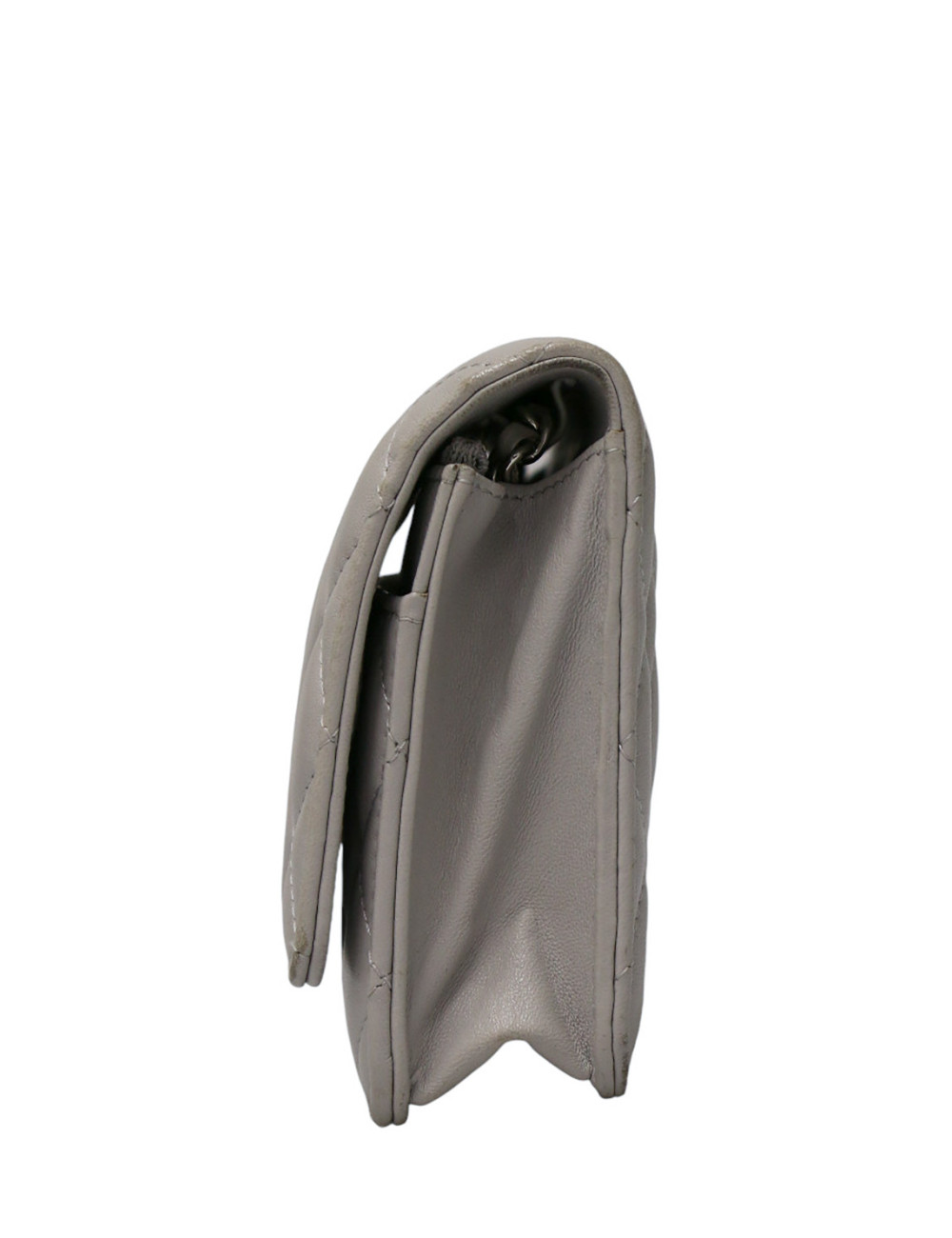 Wallet on chain CHANEL cuir d'agneau gris