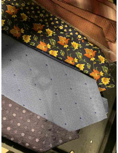 CRAVATES HERMES  lot