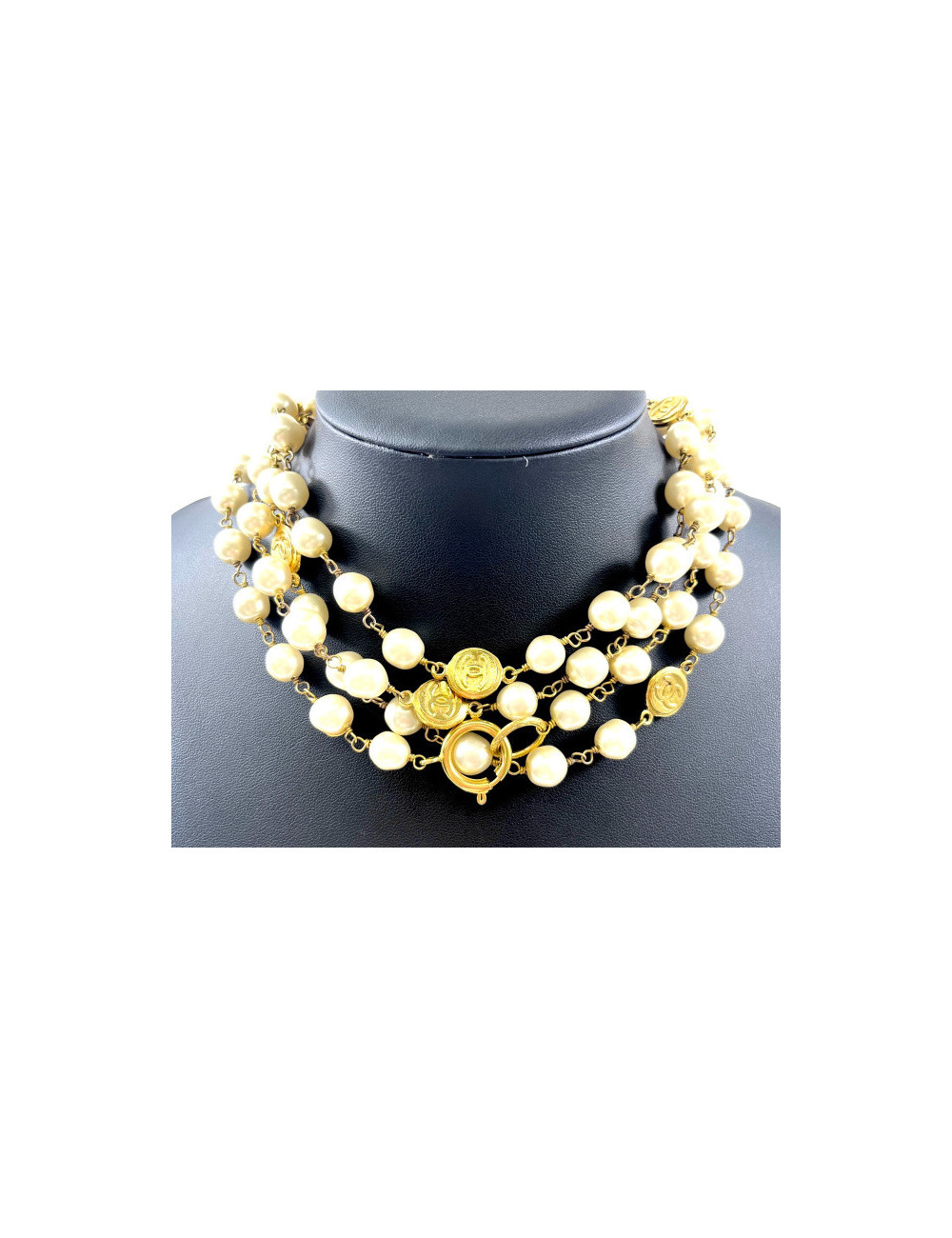 Long sautoir doré CHANEL avec fausses perles