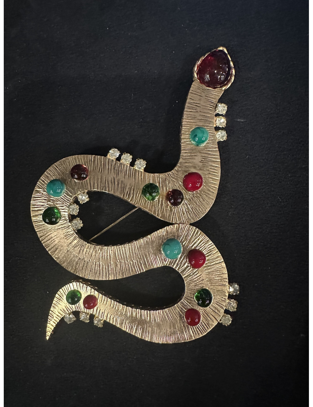 Broche serpent Marguerite de Valois pâte de verre