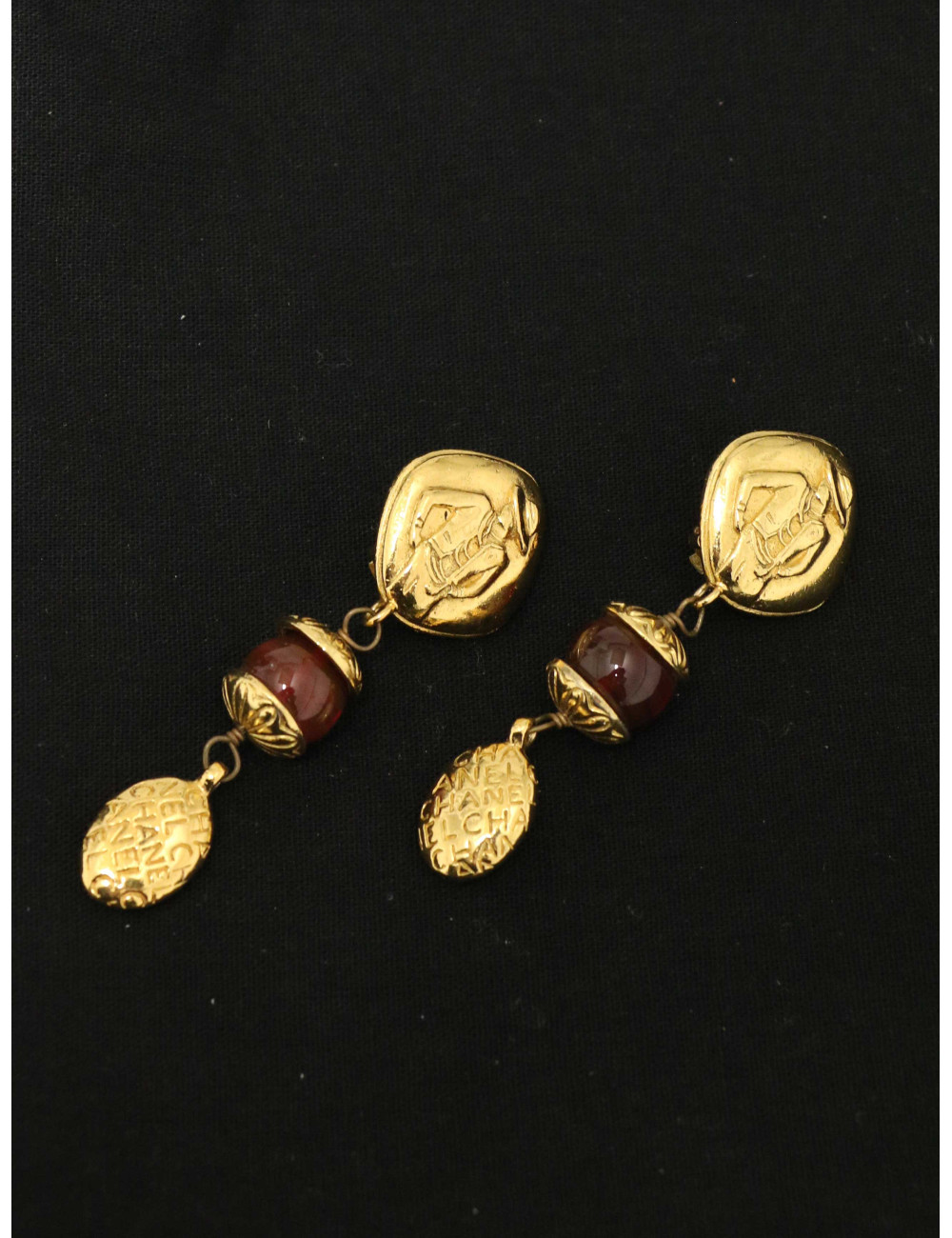 Boucles d'oreille clips Coco CHANEL