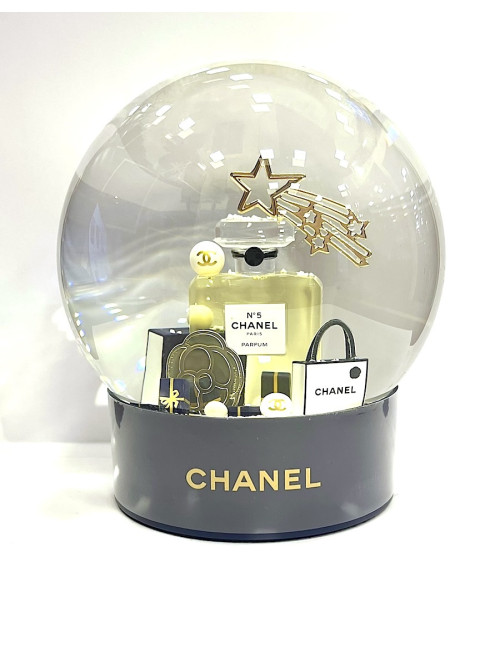 Boule à neige Chanel 2025