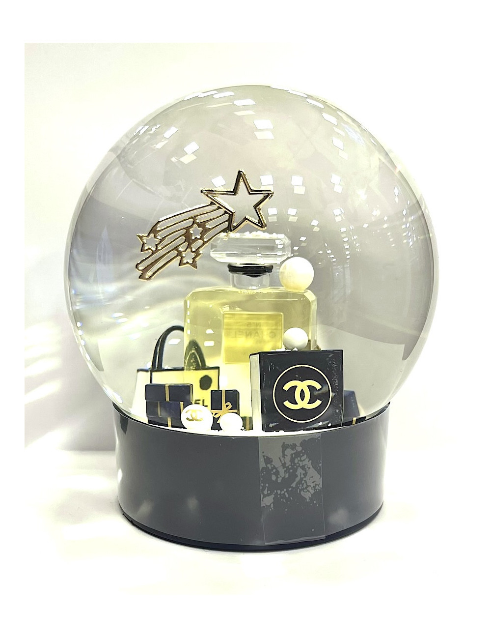 Boule à neige Chanel 2025