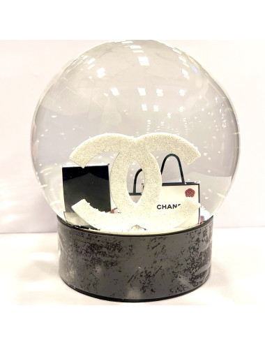 Boule à neige Chanel 2