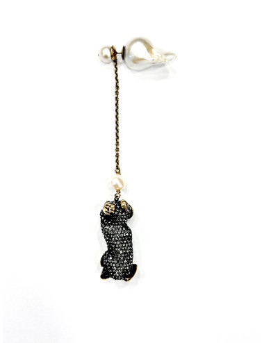 Boucle d'oreille Dior pendentif singe 2