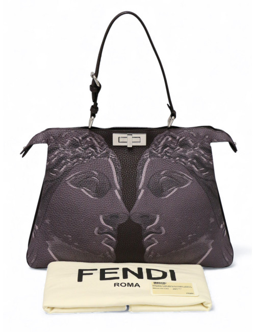 Peekaboo soft Fendi gris motifs têtes