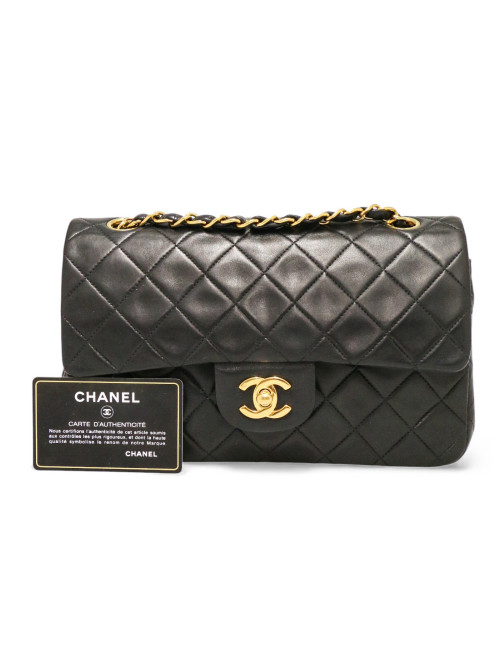 Timeless CHANEL cuir d'agneau noir Vintage