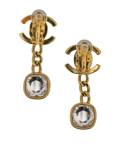 Boucles d'oreille Chanel turnlock pendantes dorées et strass 2