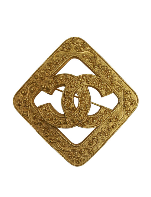 Broche CC Chanel dorée mat