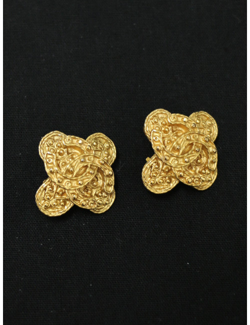 Clips Chanel dorés vintage