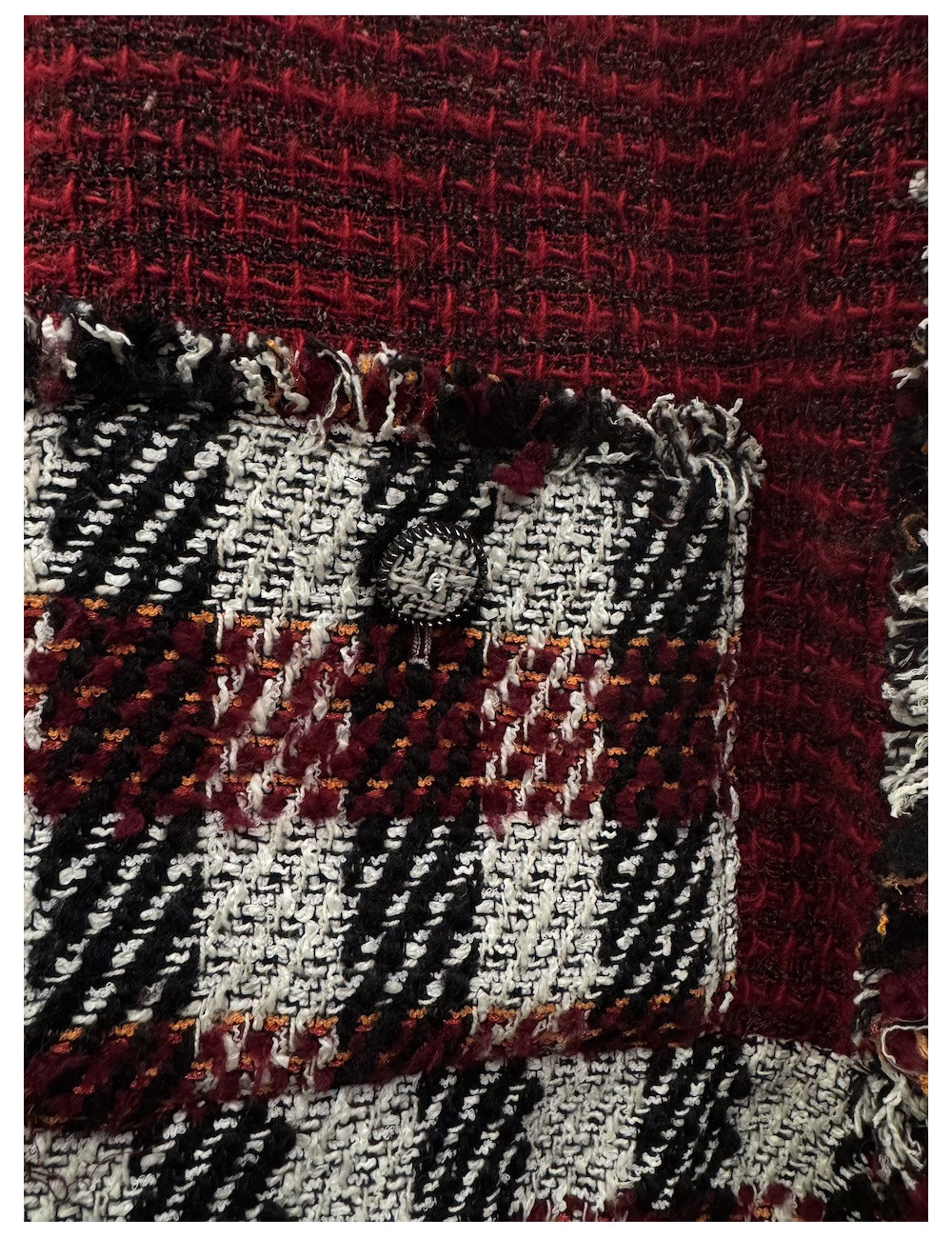 Veste tweed Chanel rouge Automne-Hiver 2016