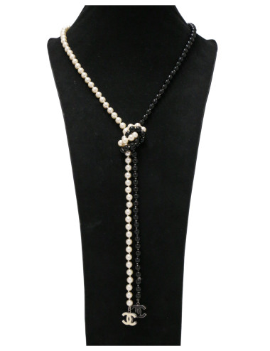 Collier cravate Chanel perles noir et nacre