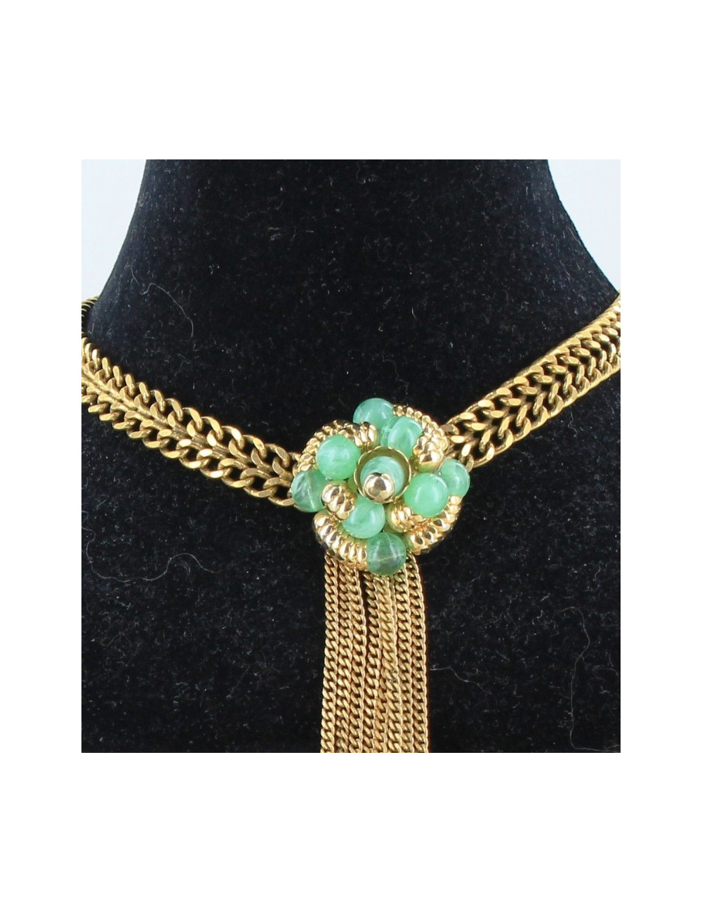 collier ras de cou anonyme