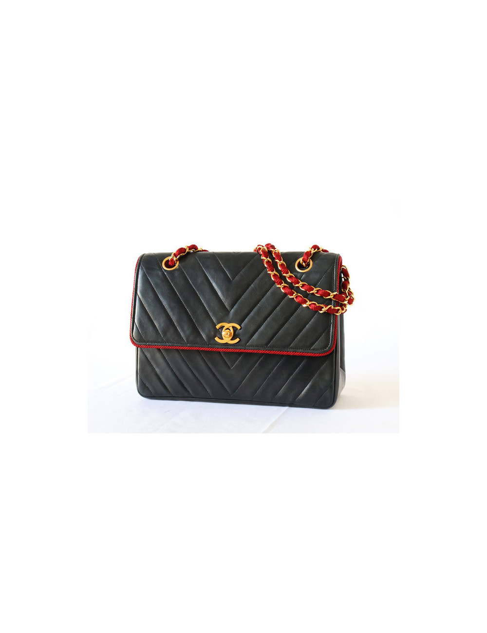Sac Chanel chevrons noirs galons bordeaux
