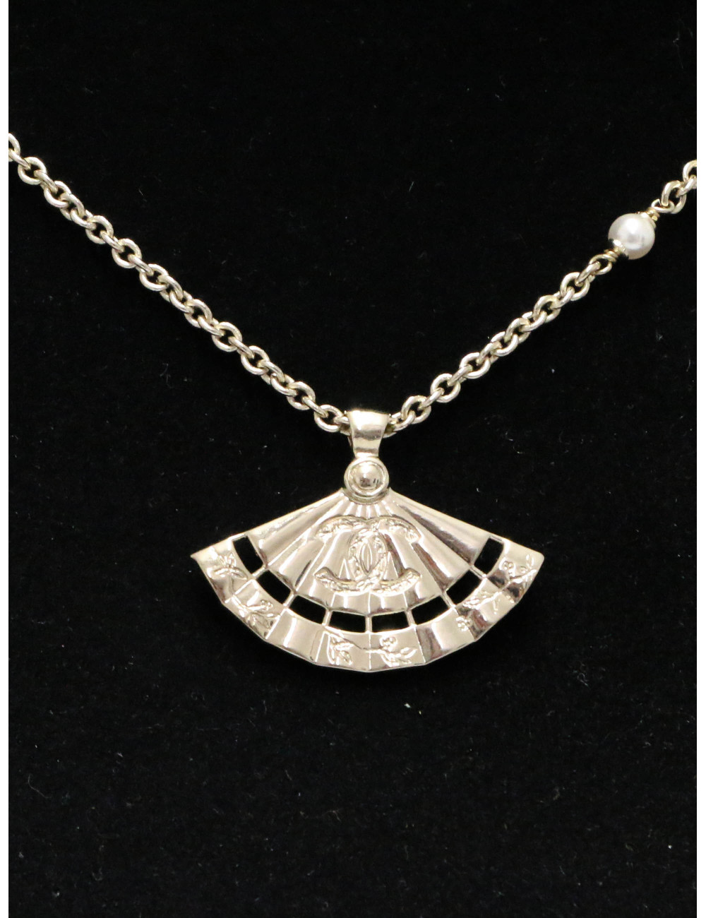 Collier Chanel Evantail