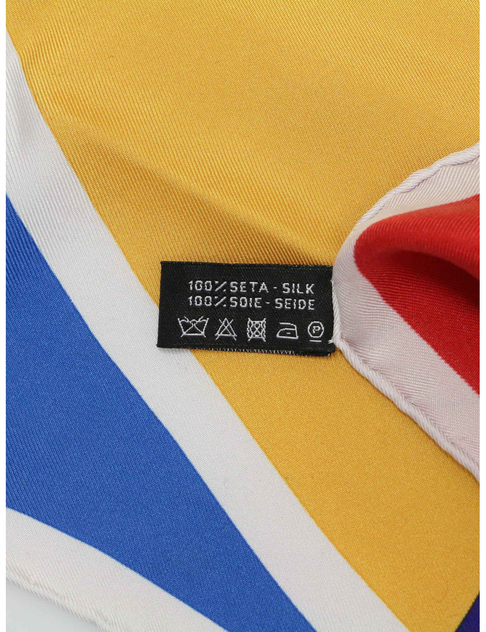 Carré Chanel numéro 5 multicolore soie