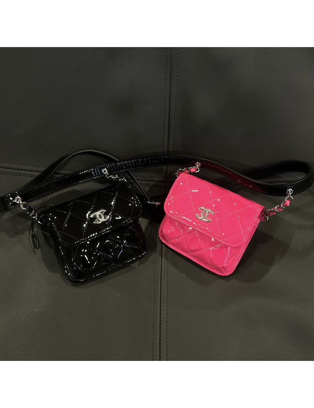 Double pochette ceinture Chanel cuir verni