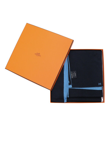 Echarpe Hermès cachemire et soie réversible 2