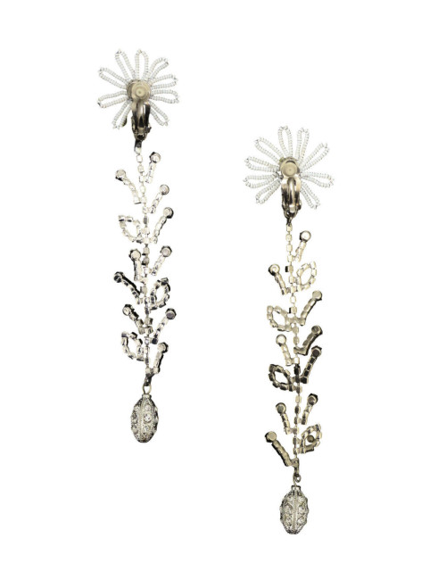 Clips pendants CHRISTIAN LACROIX marguerite perles strass