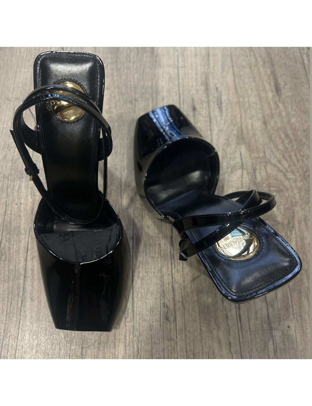 Escarpins Saint Laurent bout carrés T40