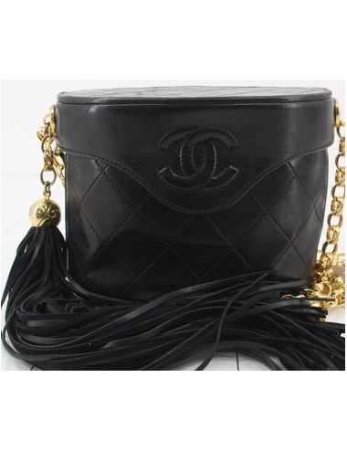 Sac rigide Chanel pompon et chaine bijou