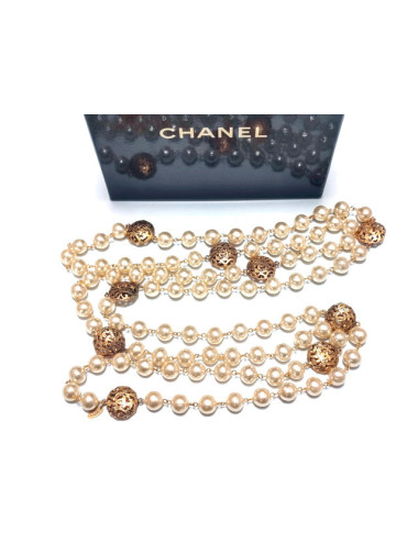 Sautoir Chanel couture perles pâte de verre