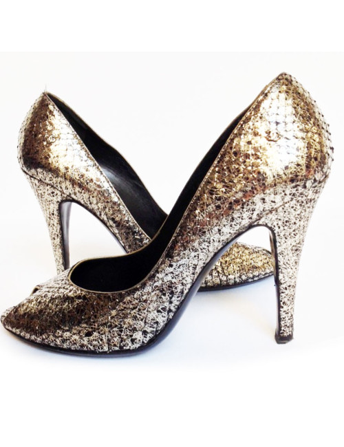 Escarpins CHANEL T39 en python argenté vieilli