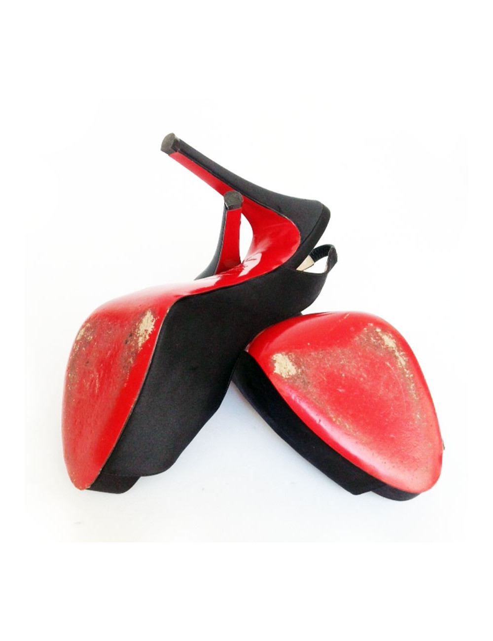 Escarpins CHRISTIAN LOUBOUTIN en satin noir