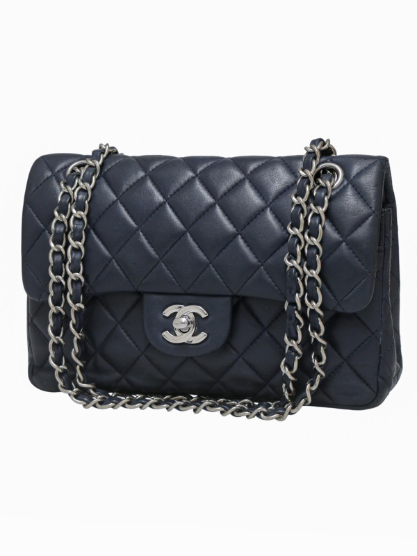Timeless Chanel cuir bleu