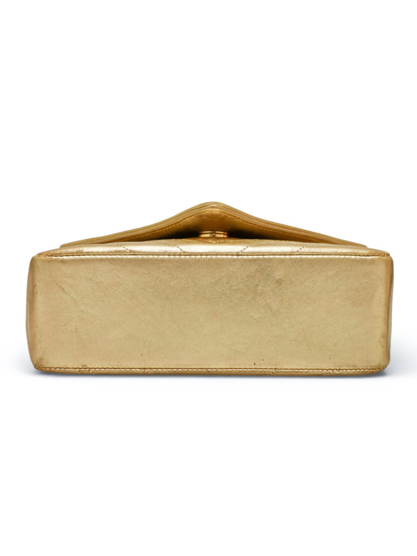 Sac du soir Chanel cuir doré chevrons