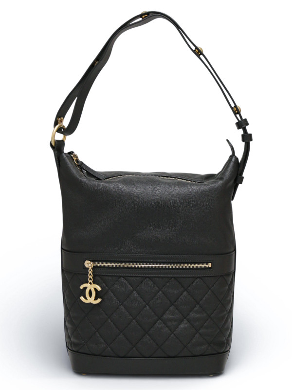 Sac Hobo Chanel cuir grainé noir