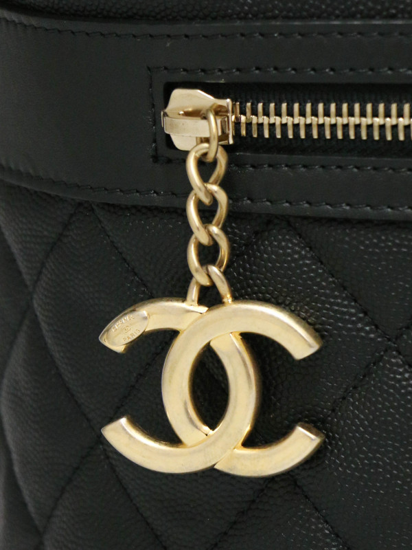 Sac Hobo Chanel cuir grainé noir