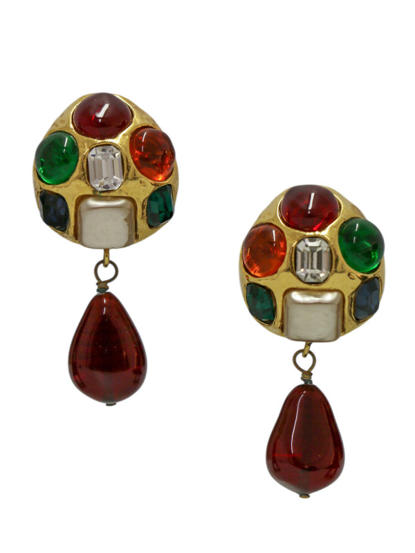 Boucles d'oreilles pendantes pâtes de verre Chanel 2