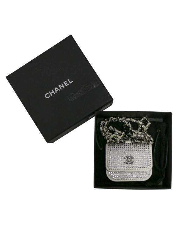 AirPods case Chanel strass