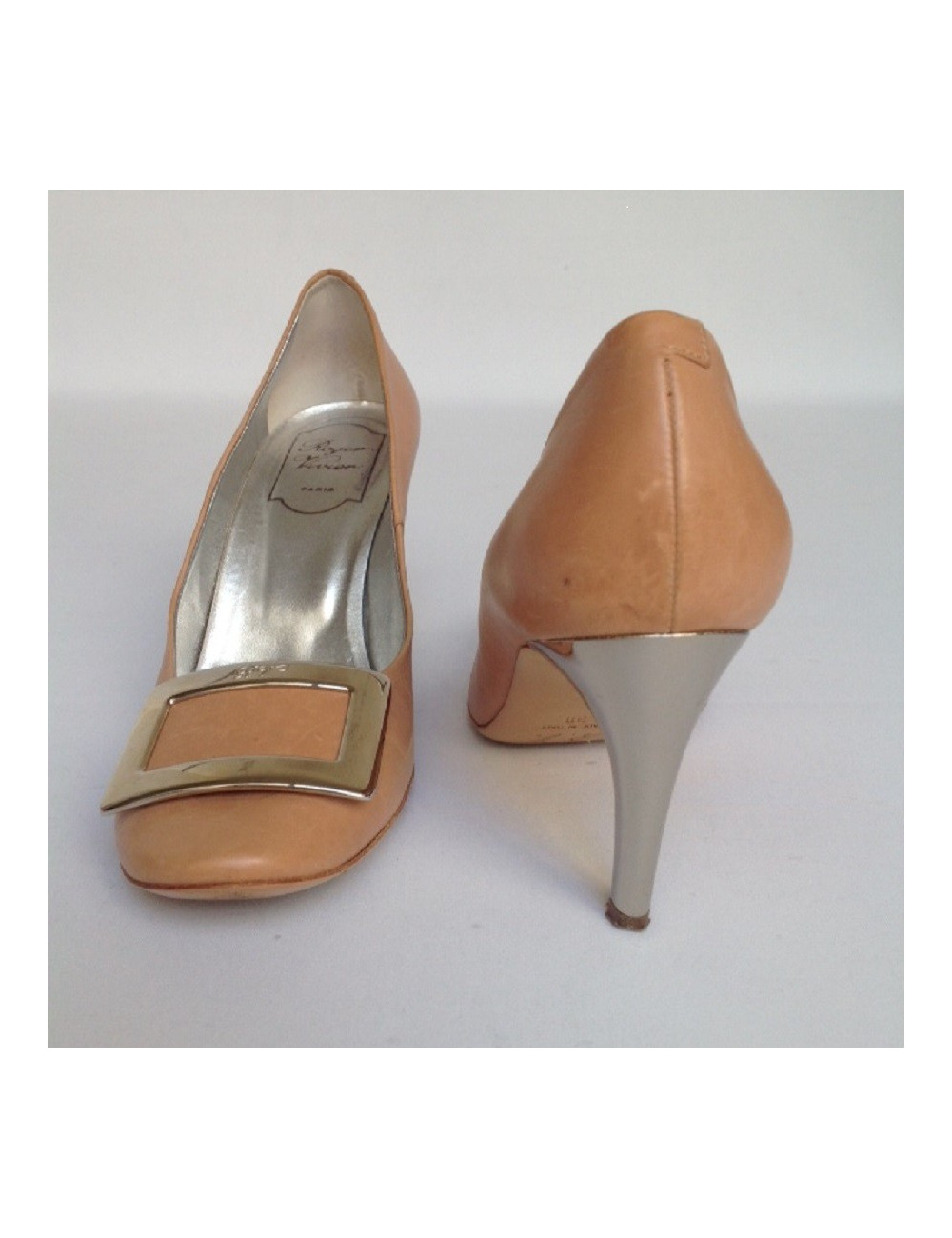 Escarpins couleur pèche ROGER VIVIER T38