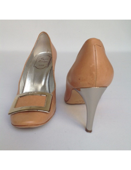 Escarpins  ROGER VIVIER T38 cuir pèche