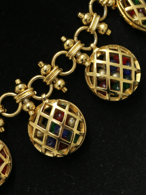 Collier à 8 pendentifs boules colorées Chanel