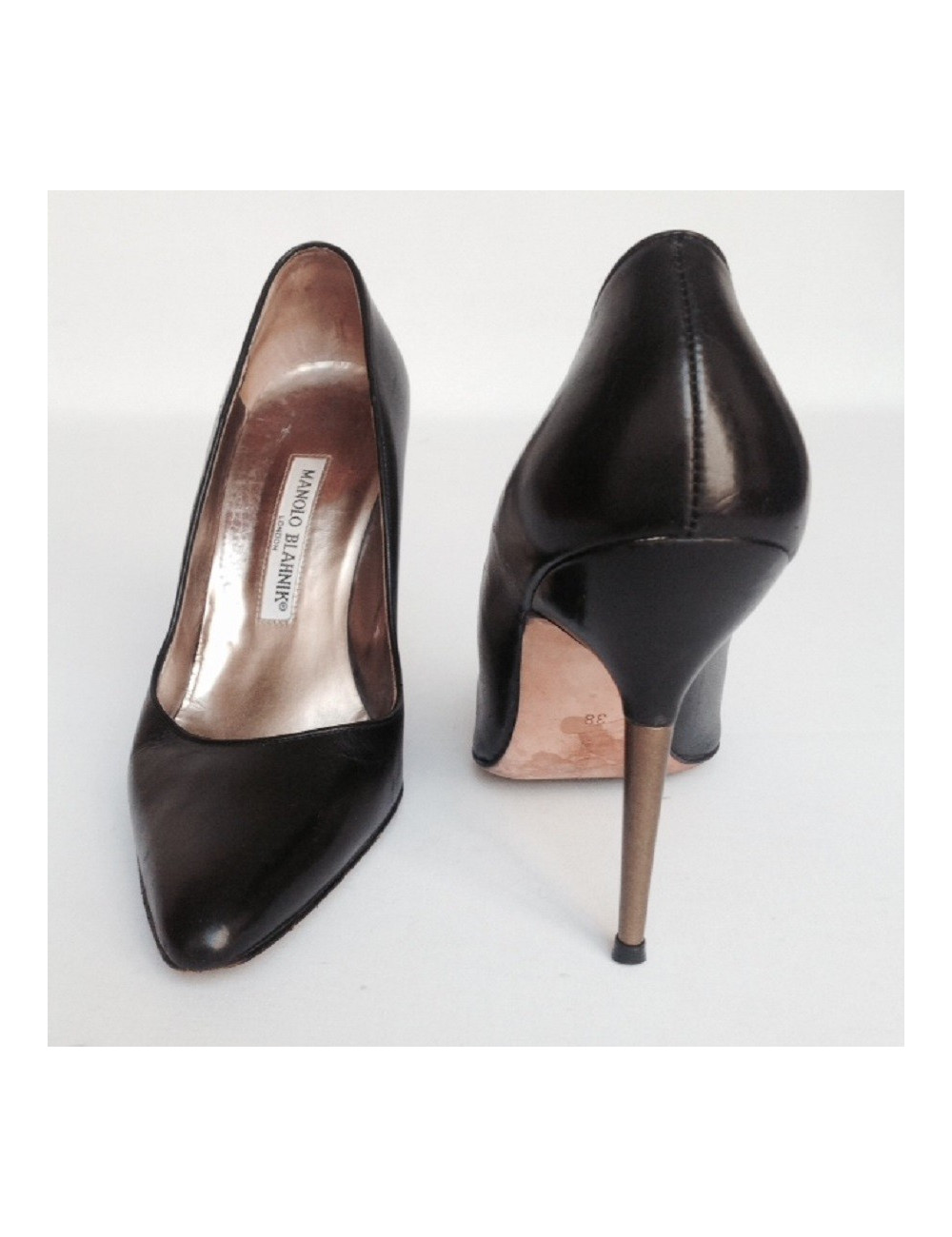 Escarpins en cuir noir MANOLO BLAHNIK T38