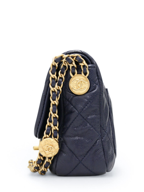 Sac matelassé bleu caviar Chanel 2