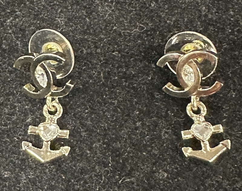 Clous ancre Chanel