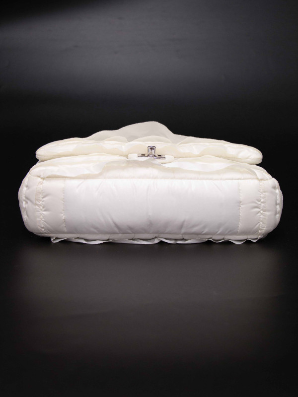 Sac Bandoulière Chanel Collection Neige en Toile Parachute Blanche par Karl Lagerfeld