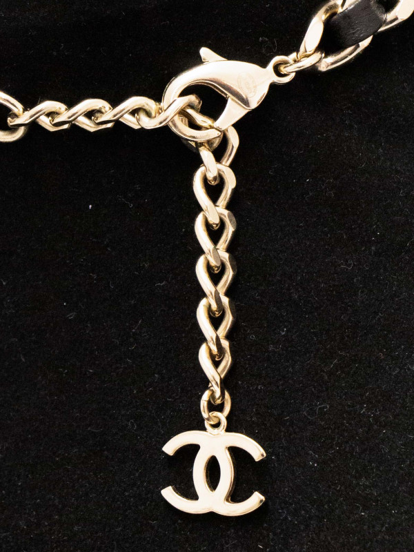 Choker Chanel chaine entrelacée de cuir