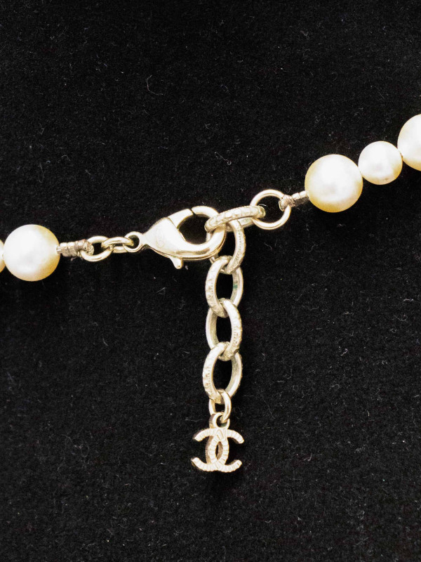 Sautoir Chanel C H A N EL doré