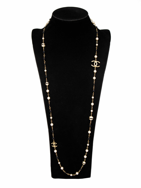 Sautoir Chanel Perles Nacres Bicolores