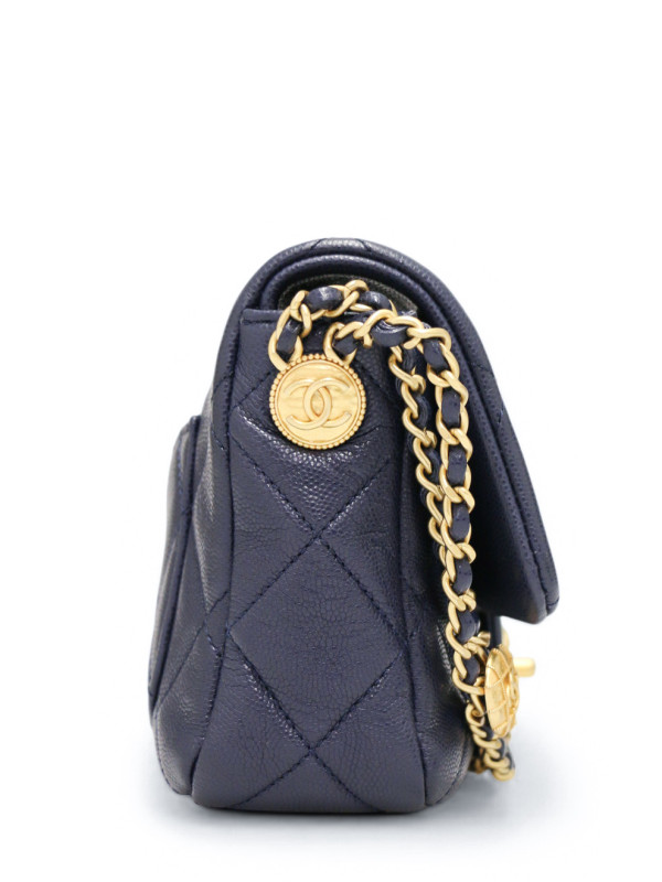 Sac matelassé bleu caviar Chanel