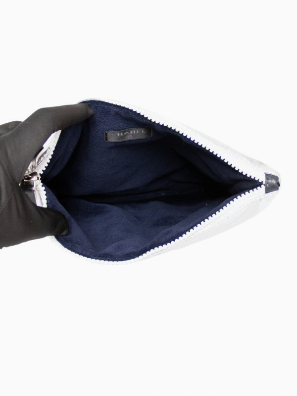 Sac de voyage Chanel Airlines éponge avec ses accessoires